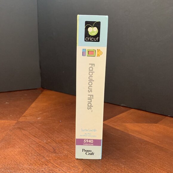 Cricut Shape Cartridge - Fabulous Finds with Keypad Overlay & Manual - Picture 2 of 10